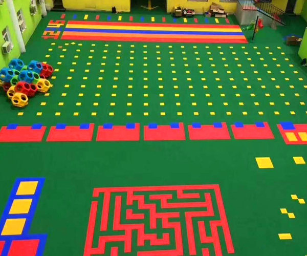 龍泉幼兒園懸浮地板
